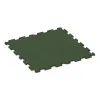 Nawierzchnia sportowa dla psów HD von WARCO im Farbdesign Zielony trawiasty mit den Abmessungen 1000 x 1000 x 18 mm. Produktfoto von Artikel 3961 in der Aufsicht von schräg vorne.