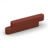 Obrzeże gumowe von WARCO im Farbdesign Czerwony ceglasty mit den Abmessungen 100 x 15 x 30 cm. Produktfoto von Artikel 6640 in der Aufsicht von schräg vorne.