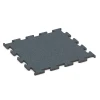 Fitness Performance Elite podłoga sportowa von WARCO im Farbdesign Zieleń paproci mit den Abmessungen 50 x 50 x 1,5 cm | 0,25 m². Produktfoto von Artikel 6165 in der Aufsicht von schräg vorne.