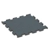 Fitness Performance Elite podłoga sportowa von WARCO im Farbdesign Zieleń paproci mit den Abmessungen 50 x 50 x 2 cm | 0,25 m². Produktfoto von Artikel 6167 in der Aufsicht von schräg vorne.