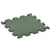 Fitness Max Floor System von WARCO im Farbdesign Trawnik angielski mit den Abmessungen 98 x 98 x 2,8 cm. Produktfoto von Artikel 6888 in der Aufsicht von schräg vorne.
