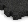 Detailaufnahme der Randausprägung von WARCO-Produkt 4085, Mata do padoku, Format 50 x 50 x 5 cm | 0,25 m², Farbe Antracyt.