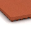 Detailaufnahme der Randausprägung von WARCO-Produkt 3644, Luksusowa mata gumowa do stajni, Format 100 × 50 × 5,5 cm, Farbe Czerwony ceglasty.