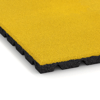 Detailaufnahme der Randausprägung von WARCO-Produkt 0558, Płytka tarasowa 3 cm, Format 500 x 500 x 30 mm, Farbe Żółty cytrynowy.