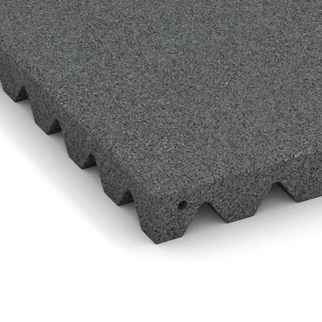 Detailaufnahme der Randausprägung von WARCO-Produkt 0693, Płyta gumowa na plac zabaw, Format 500 x 500 x 50 mm, Farbe Szary łupkowy.