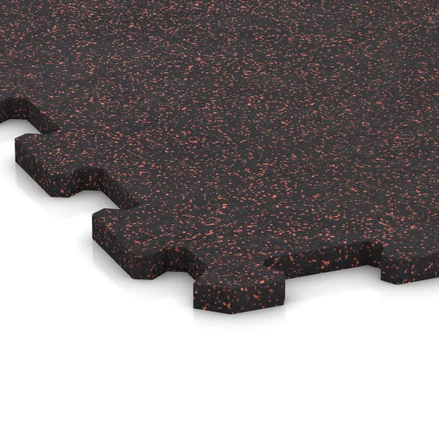 Detailaufnahme der Randausprägung von WARCO-Produkt 1110, Pokrycie schodów, Format 970 x 970 x 16 mm, Farbe Czerwony lekko nakrapiany.