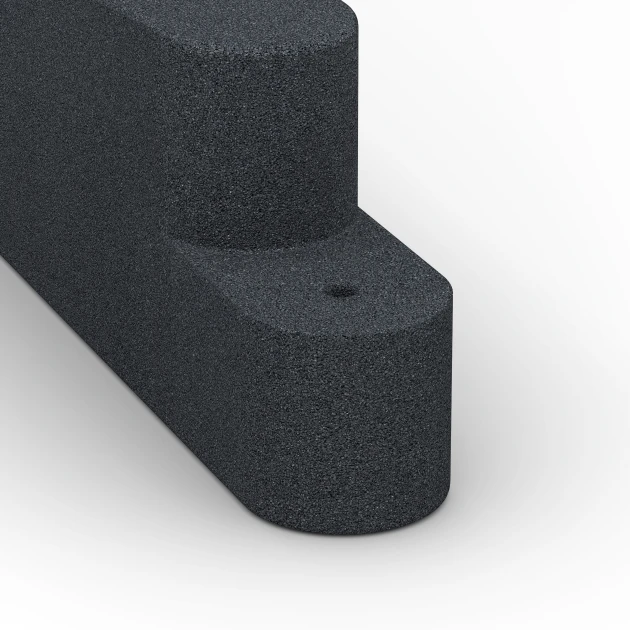 Detailaufnahme der Randausprägung von WARCO-Produkt 6642, Obrzeże gumowe, Format 100 x 15 x 30 cm, Farbe Szary łupkowy.