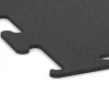 Detailaufnahme der Randausprägung von WARCO-Produkt 3749, Fitness Performance Elite Nawierzchnia Treningowa, Format 50 x 50 x 1 cm | 0,25 m², Farbe Antracyt.