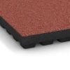 Detailaufnahme der Randausprägung von WARCO-Produkt 6296, Płyty amortyzujące, Format 50 x 50 x 7 cm, Farbe Czerwony pomidorowy.