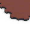 Detailaufnahme der Randausprägung von WARCO-Produkt 6392, Stallmatte Puzzle, Format 102,5 x 102,5 x 3 cm | 1,05 m², Farbe Czerwony ceglasty.