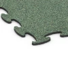 Detailaufnahme der Randausprägung von WARCO-Produkt 6906, Podłoga do sportów kynologicznych, Format 98 x 98 × 1,8 cm, Farbe Trawnik angielski.