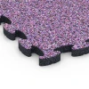 Detailaufnahme der Randausprägung von WARCO-Produkt 6936, Mata puzzle na plac zabaw, Format 44,6 x 44,6 × 2,8 cm, Farbe Lawenda.