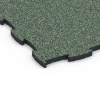 Detailaufnahme der Randausprägung von WARCO-Produkt 6852, Fitness Active podłoga, Format 97,1 x 97,1 x 2,8 cm, Farbe Trawnik angielski.
