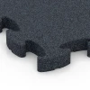 Detailaufnahme der Randausprägung von WARCO-Produkt 6961, Fitness Premium podłoga sportowa, Format 45,9 x 45,9 x 2,8 cm, Farbe Antracyt.