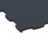 Detailaufnahme der Randausprägung von WARCO-Produkt 6962, Fitness Premium podłoga sportowa, Format 99 x 99 x 1,8 cm, Farbe Antracyt.
