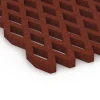 Detailaufnahme der Randausprägung von WARCO-Produkt 7010, Bezpieczna kratka trawnikowa, Format 100 x 100 x 4 cm, Farbe Czerwony ceglasty.