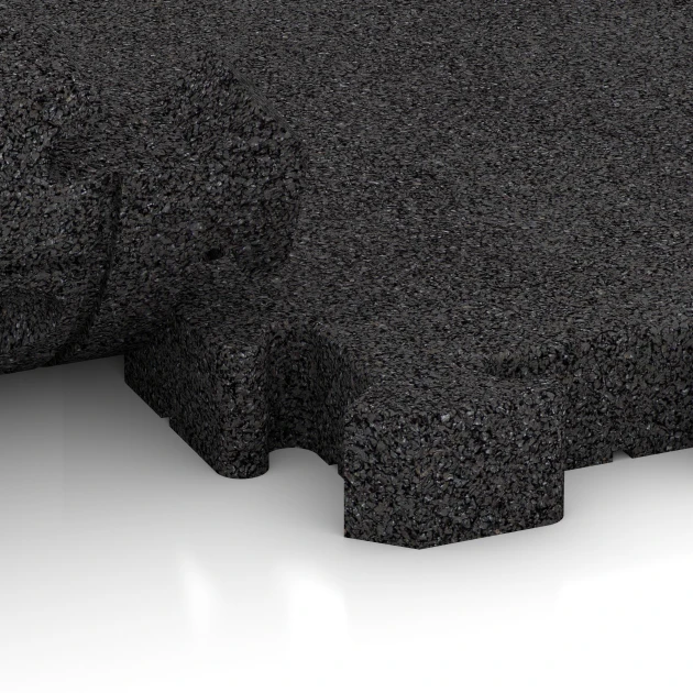 Großaufnahme vom Verbindungssystem von WARCO-Boden 4085 - Mata do padoku im Farbdesign Antracyt. Abmessungen 50 x 50 x 5 cm | 0,25 m².