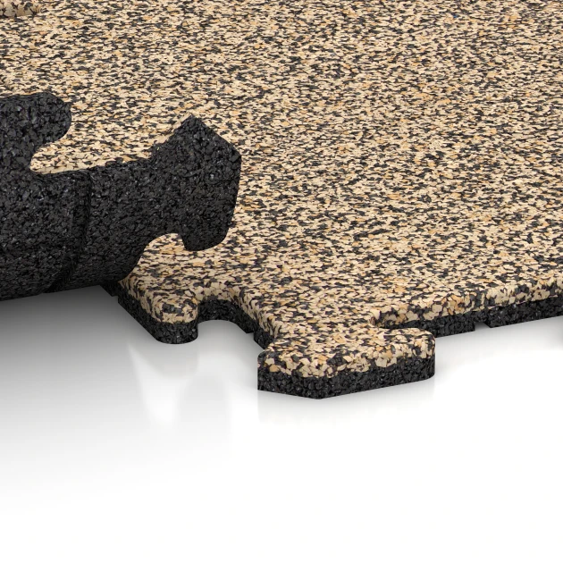 Großaufnahme vom Verbindungssystem von WARCO-Boden 3877 - Nawierzchnia dla psów im Farbdesign Trawertyn. Abmessungen 50 x 50 x 1,8 cm | 0,25 m².