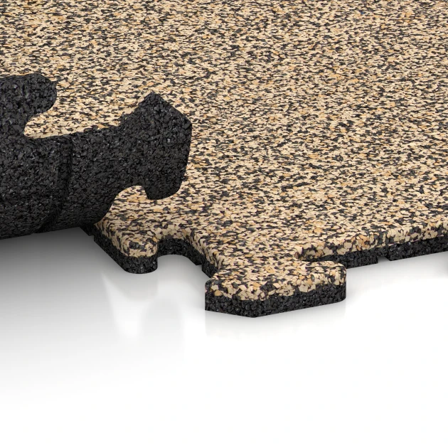 Großaufnahme vom Verbindungssystem von WARCO-Boden 3933 - Nawierzchnia dla psów im Farbdesign Trawertyn. Abmessungen 1000 x 1000 x 18 mm.