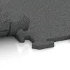 Großaufnahme vom Verbindungssystem von WARCO-Boden 3962 - Nawierzchnia sportowa dla psów HD im Farbdesign Szary łupkowy. Abmessungen 1000 x 1000 x 18 mm.