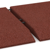 Großaufnahme vom Verbindungssystem von WARCO-Boden 0432 - Płyta obrzeżowa (bok w kszałcie klina) im Farbdesign Czerwony ceglasty. Abmessungen 500 x 500 x 45 mm.