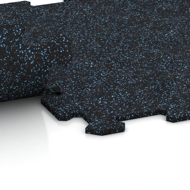 Großaufnahme vom Verbindungssystem von WARCO-Boden 0917 - Nawierzchnia Fitness Kompakt im Farbdesign Niebiesko lekko nakrapiany. Abmessungen 485 x 485 x 8 mm.