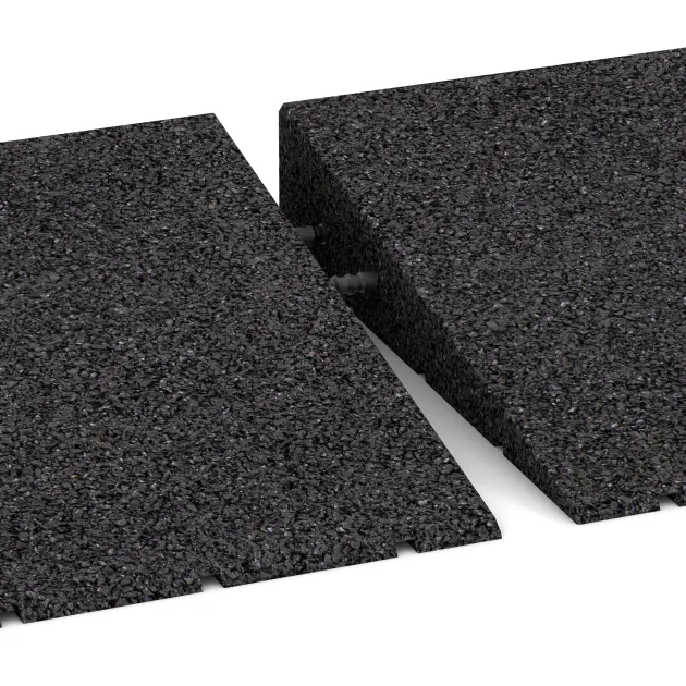 Großaufnahme vom Verbindungssystem von WARCO-Boden 2548 - Rampa progowa 75 cm im Farbdesign Antracyt. Abmessungen 750 x 300 x 65/8 mm.