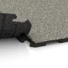 Großaufnahme vom Verbindungssystem von WARCO-Boden 1572 - Nawierzchnia na place zabaw im Farbdesign Jasny granit. Abmessungen 1000 x 1000 x 30 mm.