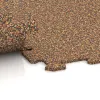 Großaufnahme vom Verbindungssystem von WARCO-Boden 1023 - Nawierzchnia Fitness Kompakt im Farbdesign Terakota. Abmessungen 970 x 970 x 8 mm.