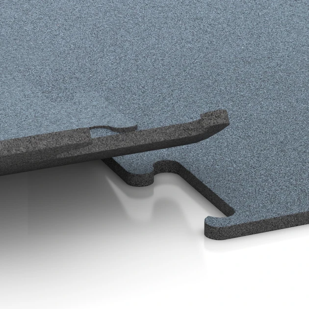 Großaufnahme vom Verbindungssystem von WARCO-Boden 6166 - Fitness Performance Elite Nawierzchnia Treningowa im Farbdesign Srebro postarzane. Abmessungen 50 x 50 x 1,5 cm | 0,25 m².