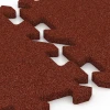 Großaufnahme vom Verbindungssystem von WARCO-Boden 6984 - Mata fitness puzzle im Farbdesign Czerwony ceglasty. Abmessungen 50 x 50 x 2 cm | 0,25 m².