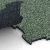 Großaufnahme vom Verbindungssystem von WARCO-Boden 6834 - Fitness Active podłoga im Farbdesign Trawnik angielski. Abmessungen 97,1 x 97,1 × 1,8 cm.