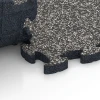 Großaufnahme vom Verbindungssystem von WARCO-Boden 6940 - Płyta tarasowa im Farbdesign Ciemnoszary granit. Abmessungen 44,6 x 44,6 × 2,8 cm.