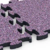 Großaufnahme vom Verbindungssystem von WARCO-Boden 6882 - Fitness Max Floor System im Farbdesign Lawenda. Abmessungen 44,6 x 44,6 × 2,8 cm.