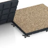 Großaufnahme vom Verbindungssystem von WARCO-Boden 7149 - Podłoga na siłownię zewnętrzną im Farbdesign Rattan. Abmessungen 60 x 60 x 4 cm | 0,36 m².