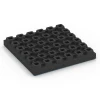 Aufsicht auf die Unterseite, also die Bodenseite von WARCO-Formteil 6447 - Płyta amortyzująca – 210 cm im Format 50 x 50 x 7 cm.
