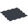 Aufsicht auf die Unterseite, also die Bodenseite von WARCO-Formteil 6962 - Fitness Premium podłoga sportowa im Format 99 x 99 x 1,8 cm.